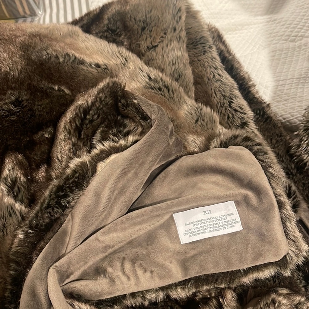 Restoration Hardware aka RH LUXE FAUX FUR OVERSIZED BED THROW - WOLF